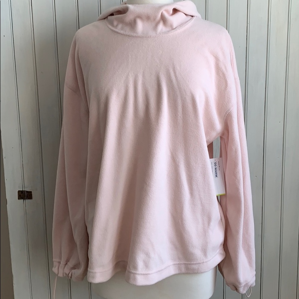 NWT Old Navy active pullover, size L